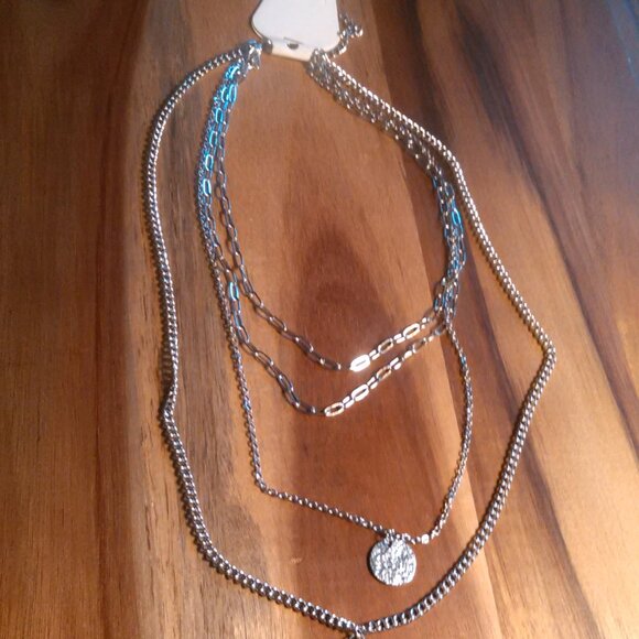 Peacock Color Shell Pearl Stainless Steel Four Layer Chain Necklace - Picture 4 of 12